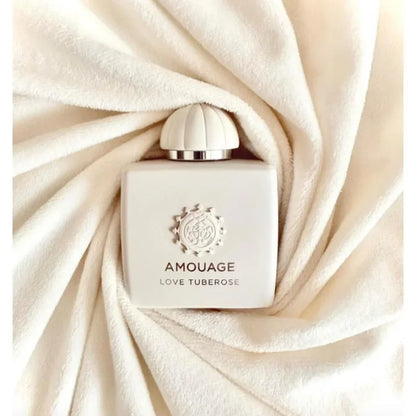 Women Woody Perfume Collection Long Lasting Elegant Floral Resin Warm Amber Notes for Romantic Evenings and Daily Sophistication